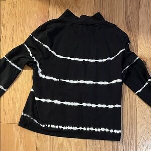 Wild Fable Striped Black and White Long Sleeve Tee